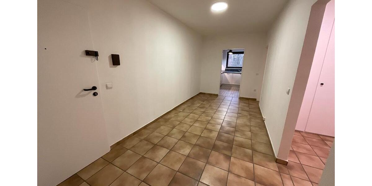 Etagenwohnung Meerbusch - 3 Zimmer, 90 m&sup2;, 905&euro; | Angebot:25891653
