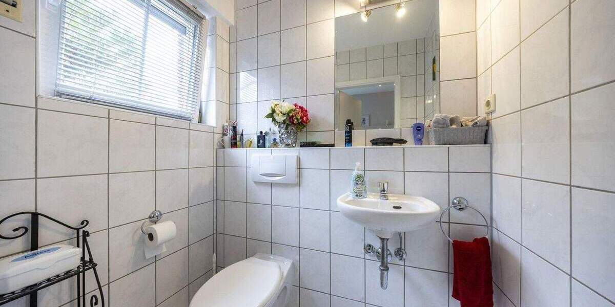Reihenmittelhaus Meerbusch Büderich - 5 Zimmer, 131 m&sup2;, 725.000&euro; | Angebot:25823319