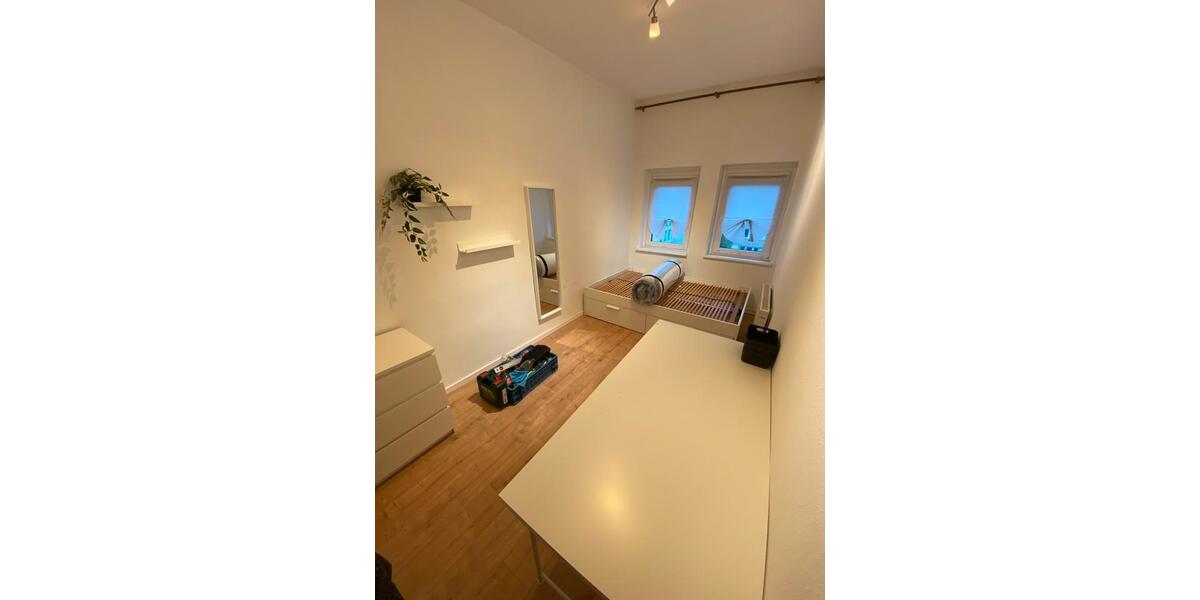 Etagenwohnung Düsseldorf Oberbilk - 1 Zimmer, 13 m&sup2;, 625&euro; | Angebot:24176927