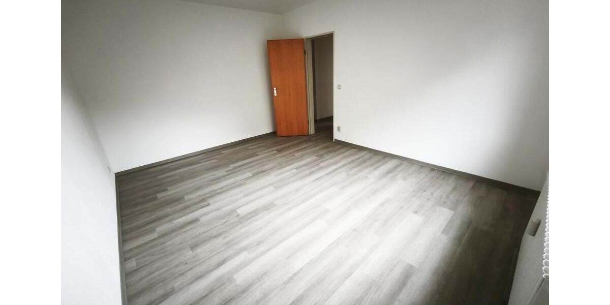 Etagenwohnung Duisburg Huckingen - 3 Zimmer, 92 m&sup2;, 1.050&euro; | Angebot:27586893