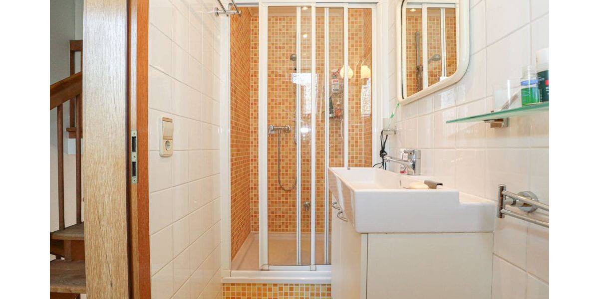 Einfamilienhaus Neuss / Neusserfurth Furth-Mitte - 4 Zimmer, 125 m&sup2;, 430.000&euro; | Angebot:26037466