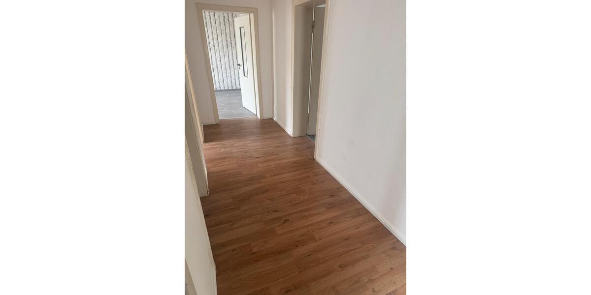 Etagenwohnung Bochum Bochum-Mitte - 4 Zimmer, 120 m&sup2;, 1.500&euro; | Angebot:25988597