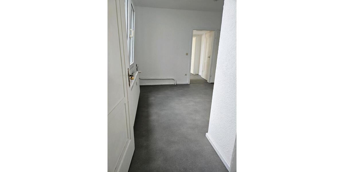 Hochparterre Solingen Central - 2 Zimmer, 55 m&sup2;, 490&euro; | Angebot:27545691