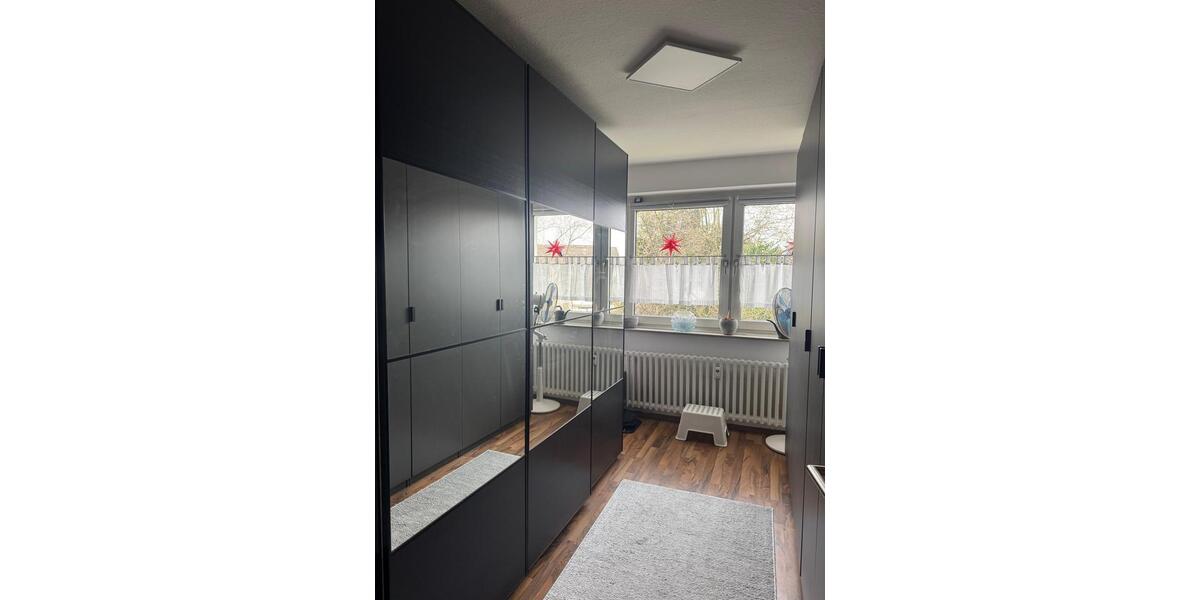 Etagenwohnung Duisburg Mittelmeiderich - 4 Zimmer, 85 m&sup2;, 780&euro; | Angebot:25871362