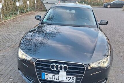 Audi A5 142.000 km 11.400 &euro; Düsseldorf 40229