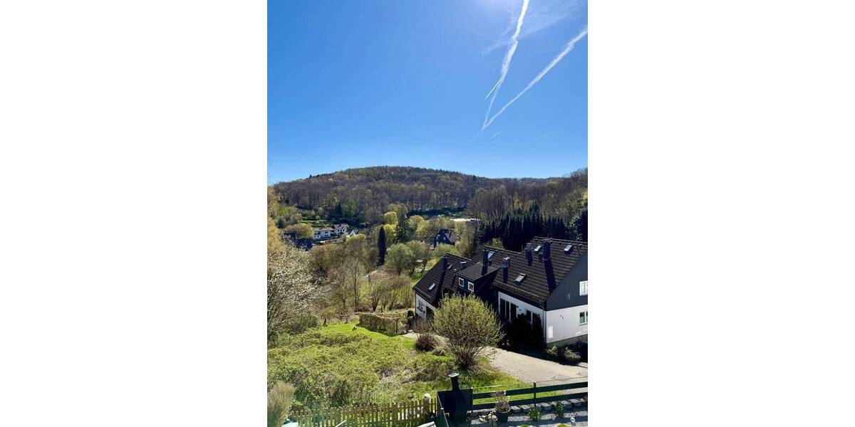 Reihenmittelhaus Remscheid Nord - 5 Zimmer, 146 m&sup2;, 385.000&euro; | Angebot:26080132