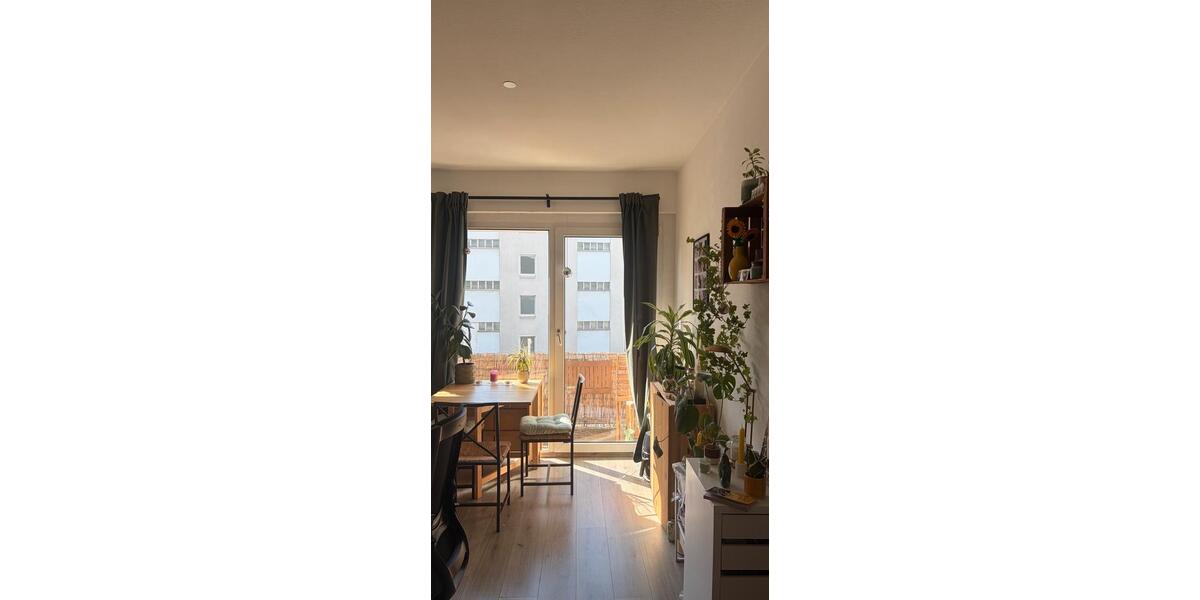 Etagenwohnung Bochum - 1 Zimmer, 24 m&sup2;, 387&euro; | Angebot:26042224