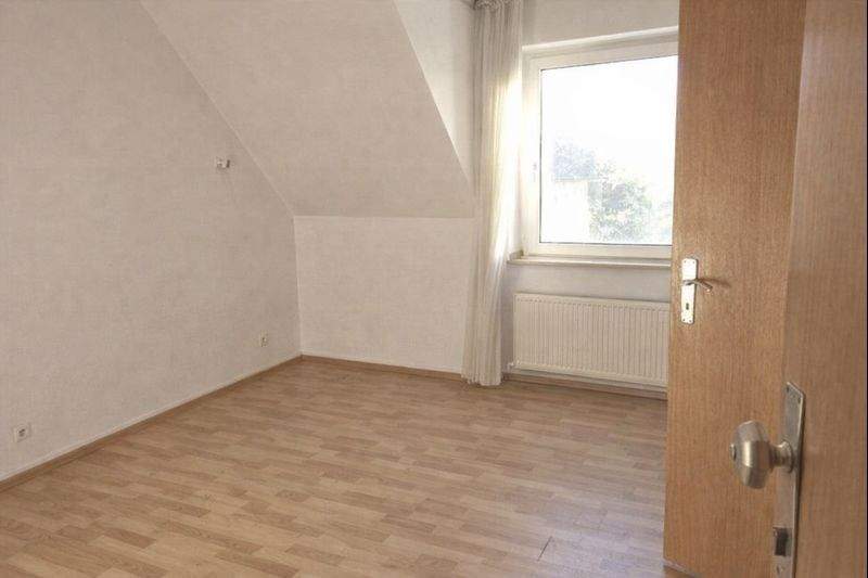 Mehrfamilienhaus, Wohnhaus Velbert Mitte - 6 Zimmer, 160 m&sup2;, 375.000&euro; | Angebot:25678622