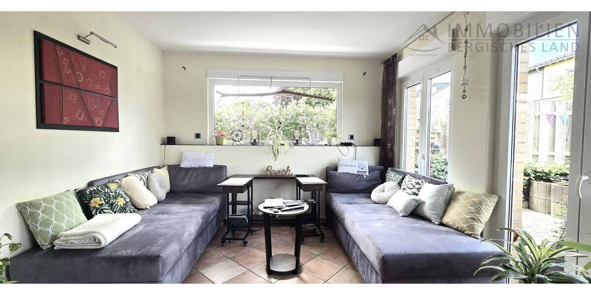 Reihenendhaus Hückeswagen Innenstadt - 4 Zimmer, 110 m&sup2;, 325.000&euro; | Angebot:25675573