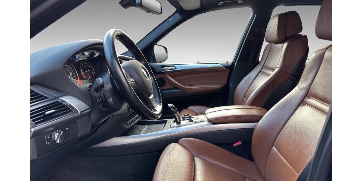 BMW X5 30d xDrive M-Sport Leder Xenon Luft 20´ 195.110 km 13.100 &euro; Wuppertal 42327