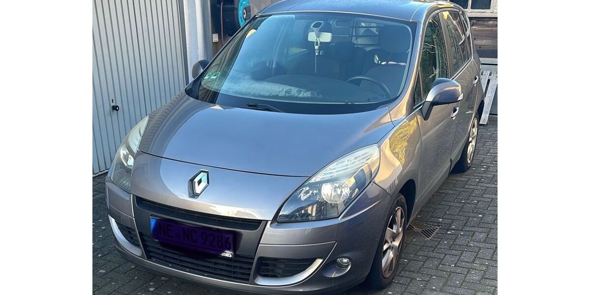 Renault Scenic 135.700 km 4.900 &euro; Meerbusch 40670