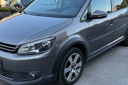 VW Touran 318.000 km 5.700 &euro; Hilden 40721