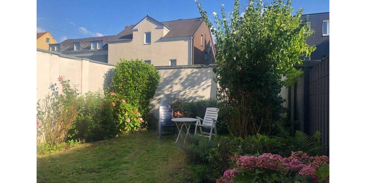 Dachgeschoßwohnung Gelsenkirchen Ückendorf - 2.5 Zimmer, 50 m&sup2;, 450&euro; | Angebot:27550467