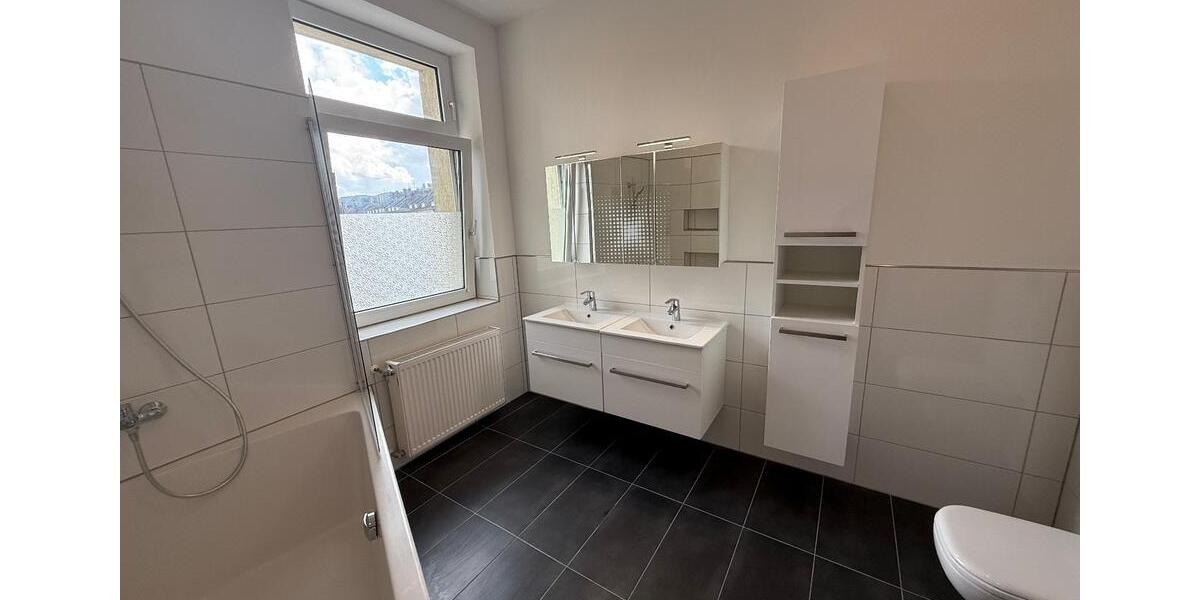 Etagenwohnung Wuppertal Gemarkung Barmen - 6 Zimmer, 132 m&sup2;, 251.000&euro; | Angebot:27514317