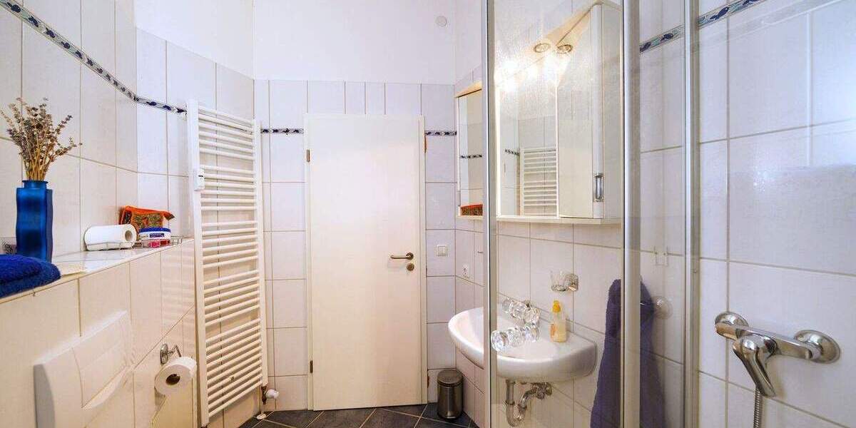 Etagenwohnung Bochum Dahlhausen - 8 Zimmer, 220 m&sup2;, 399.500&euro; | Angebot:25721357