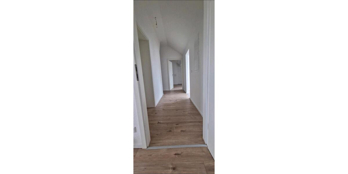 Dachgeschoßwohnung Bottrop Batenbrock - 2 Zimmer, 75 m&sup2;, 750&euro; | Angebot:25647921