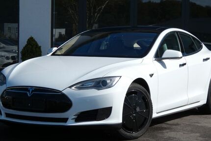 Tesla Model S 251.852 km 14.450 &euro; Bochum 44807