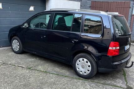 VW Touran 266.000 km 2.500 &euro; Gelsenkirchen 45879