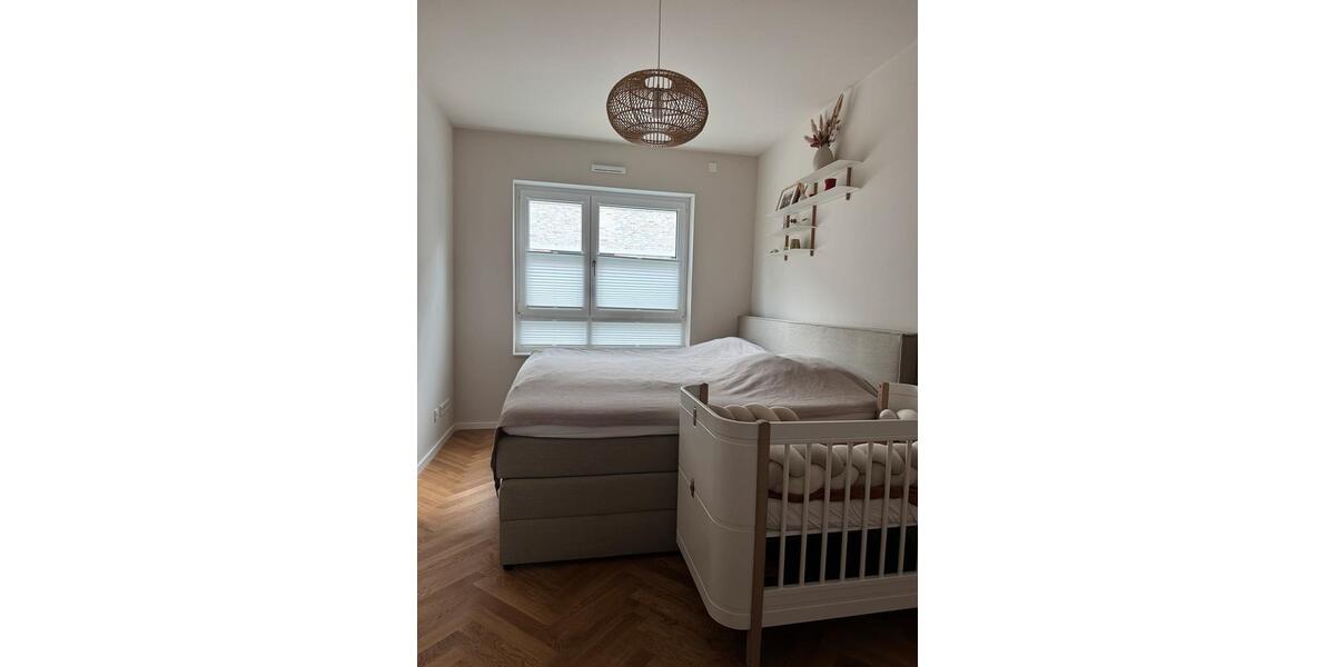 Erdgeschoßwohnung Düsseldorf Stadtbezirk 3 - 3 Zimmer, 91 m&sup2;, 2.450&euro; | Angebot:27539140