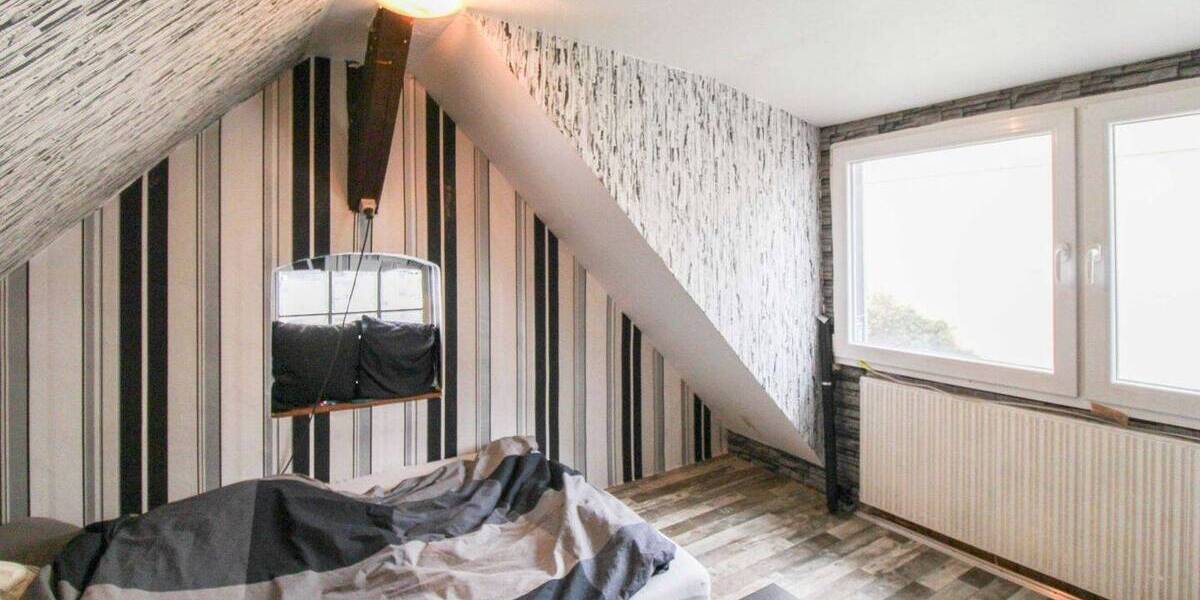 Doppelhaushälfte Duisburg Hochemmerich - 5 Zimmer, 100 m&sup2;, 249.000&euro; | Angebot:26055311