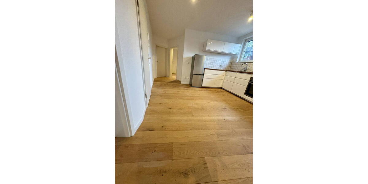 Etagenwohnung Düsseldorf Kaiserswerth - 2 Zimmer, 75 m&sup2;, 1.695&euro; | Angebot:26790492