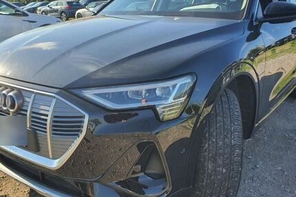 Audi e-tron 28.605 km 35.260 &euro; Hagen 58091