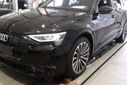 Audi e-tron 72.919 km 35.935 &euro; Hagen 58091