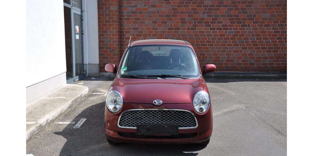 Daihatsu Trevis 186.306 km 1.111 &euro; Düsseldorf 40476