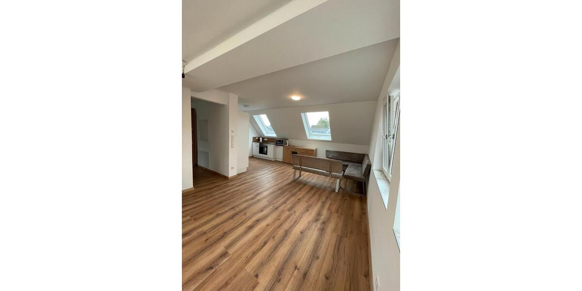 Maisonettenwohnung Düsseldorf Stadtbezirk 8 - 5 Zimmer, 99 m&sup2;, 2.700&euro; | Angebot:27539337
