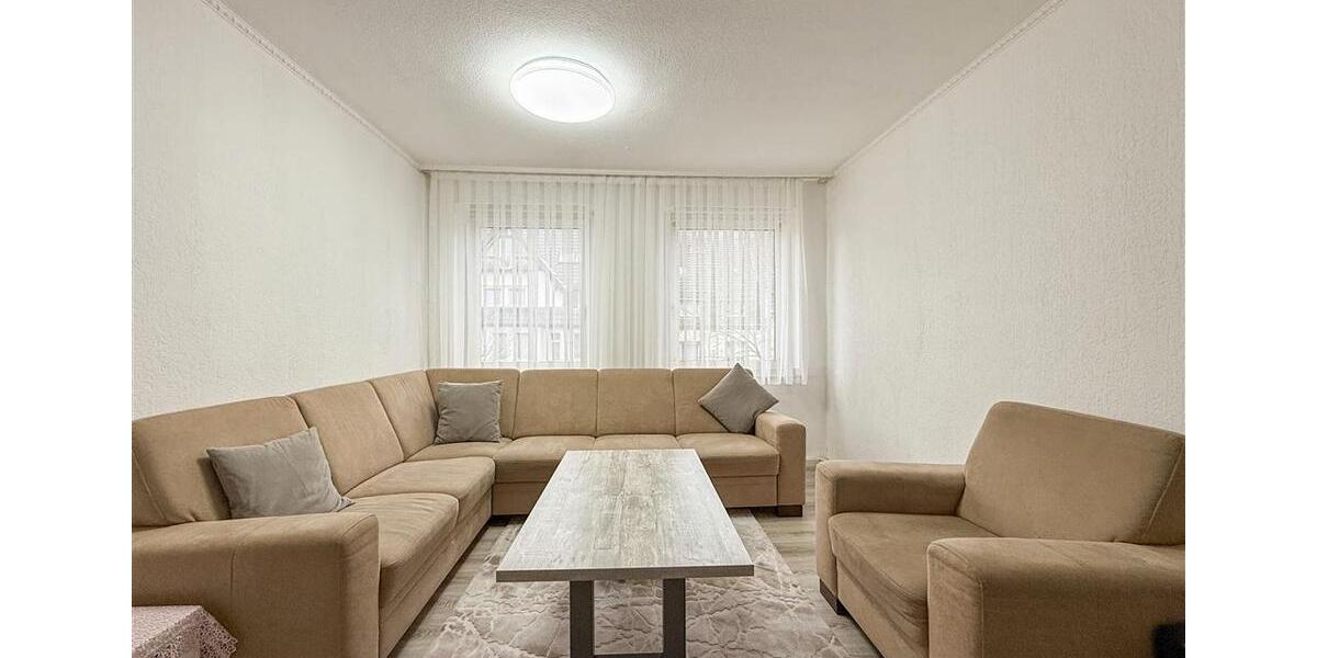 Etagenwohnung Neuss - 3 Zimmer, 70 m&sup2;, 1.050&euro; | Angebot:26039561