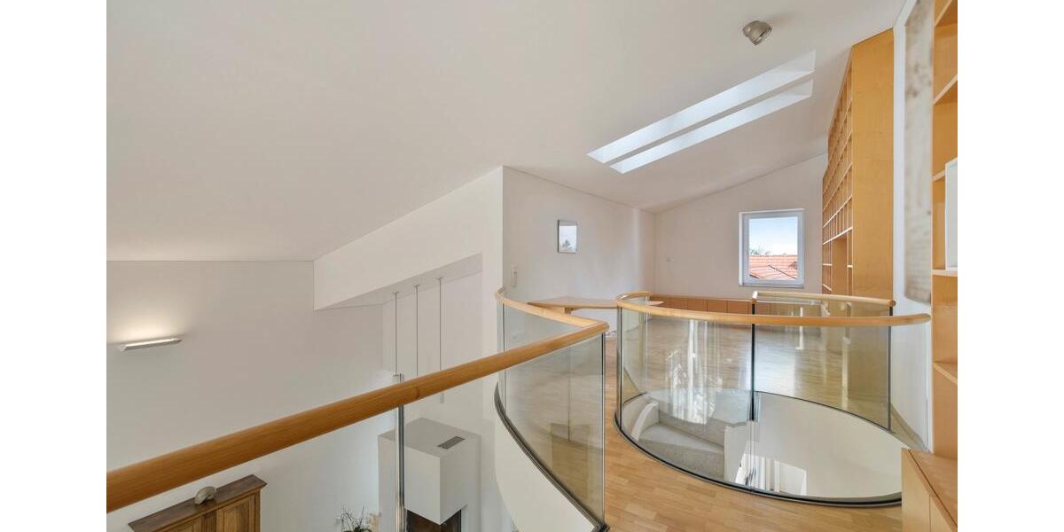 Einfamilienhaus Bochum Bochum-Mitte - 3 Zimmer, 220 m&sup2;, 2.200&euro; | Angebot:25655186