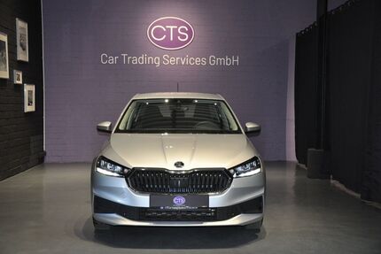 Skoda Fabia 52.413 km 11.800 &euro; Düsseldorf 40476