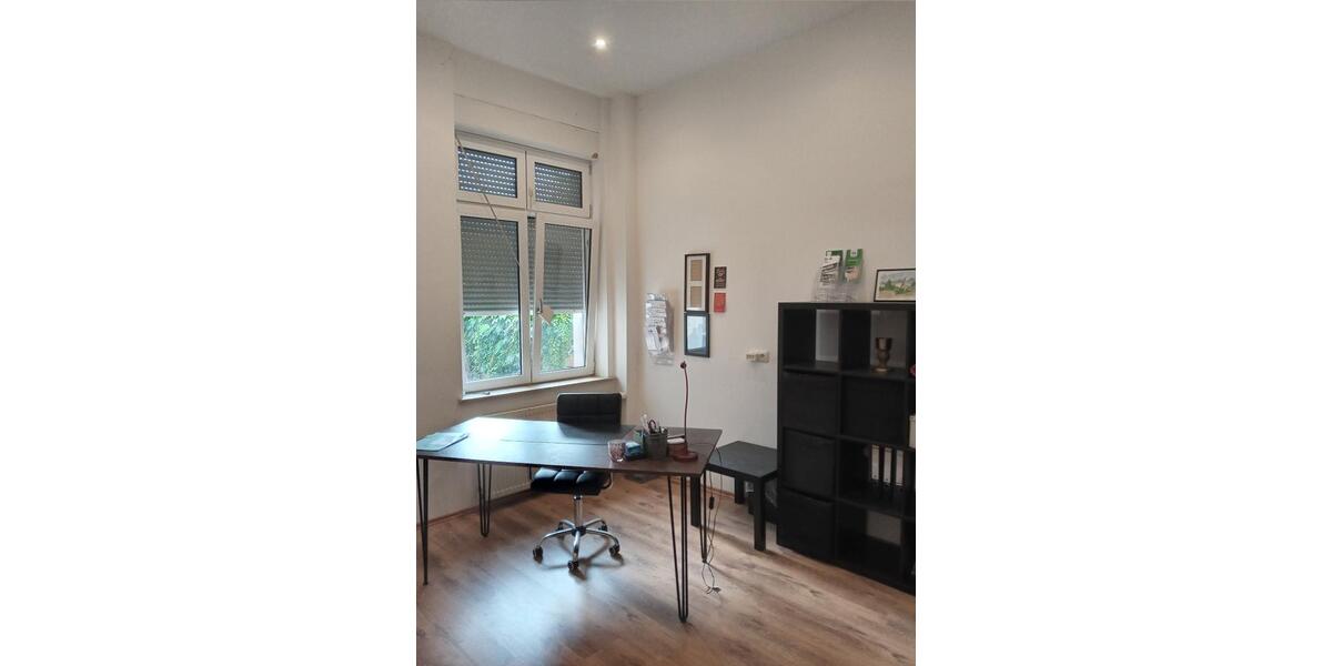 Reihenhaus Duisburg Essenberg - 9 Zimmer, 207 m&sup2;, 250.000&euro; | Angebot:24774566