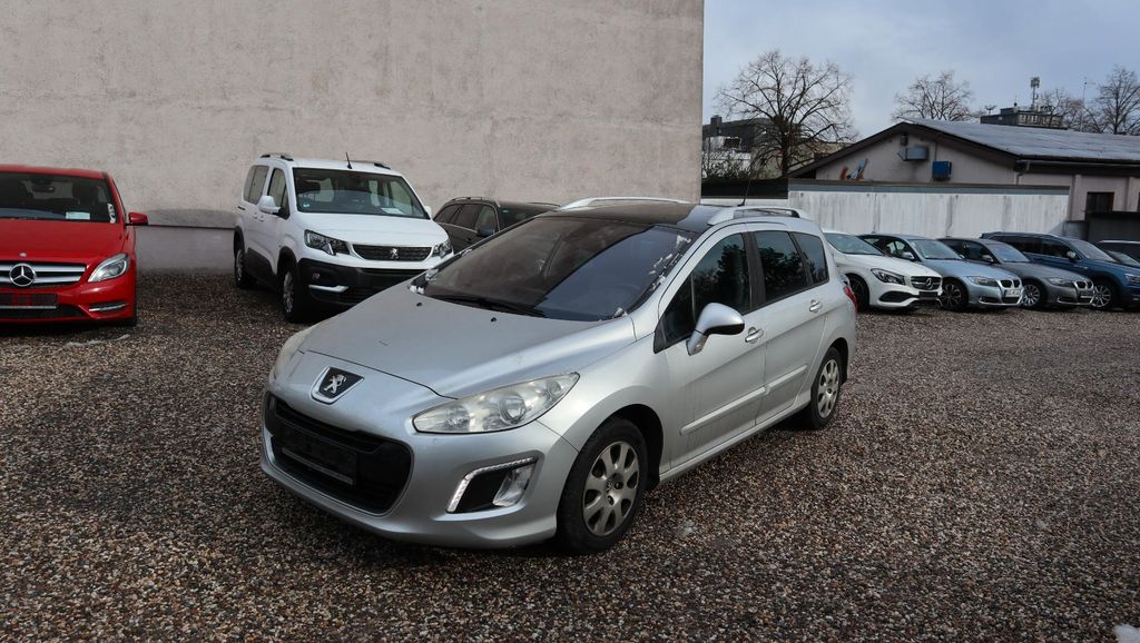 Peugeot 308 204.069 km 2.990 &euro; Solingen 42653