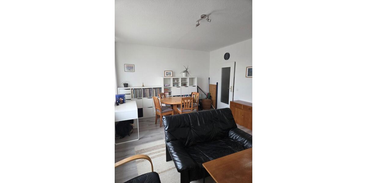 Etagenwohnung Duisburg - 2 Zimmer, 58 m&sup2;, 735&euro; | Angebot:25943411