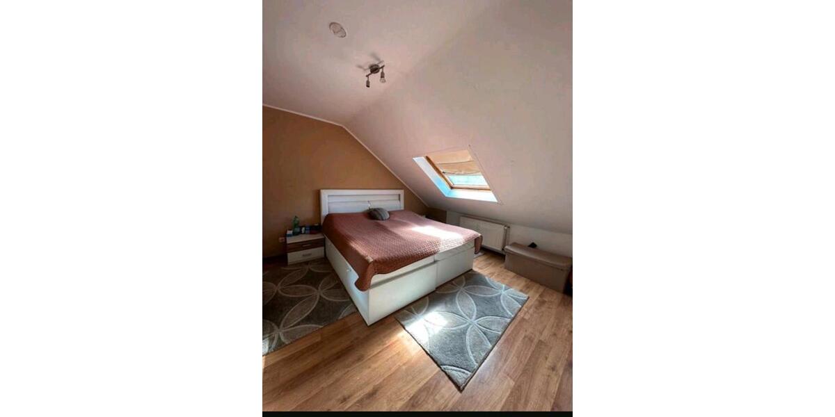 Doppelhaushälfte Duisburg Huckingen - 5 Zimmer, 135 m&sup2;, 349.000&euro; | Angebot:26817857