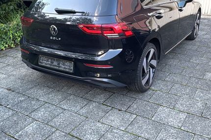 VW Golf 101.760 km 17.800 &euro; Neuss 41462