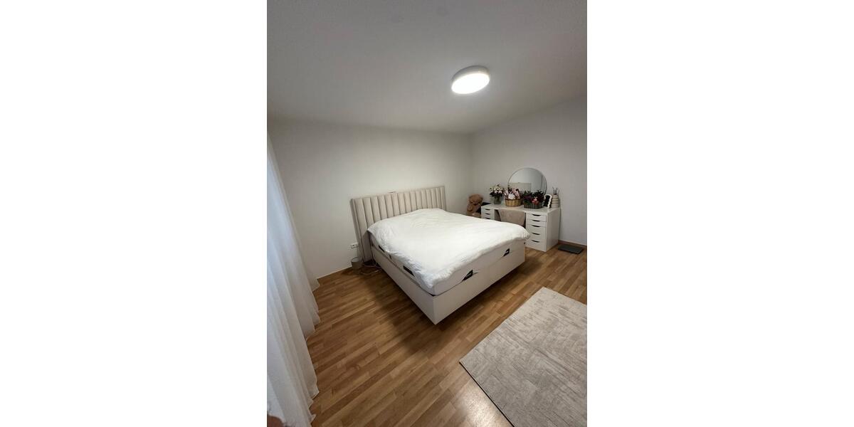 Etagenwohnung Duisburg Rheinhausen - 3 Zimmer, 69 m&sup2;, 900&euro; | Angebot:27568914