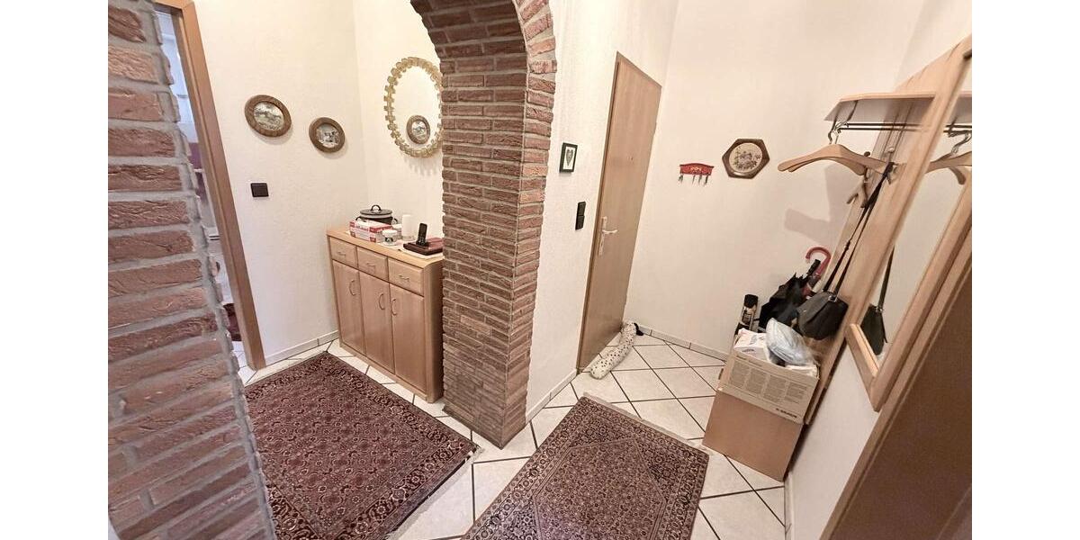 Etagenwohnung Oberhausen - 2 Zimmer, 62 m&sup2;, 680&euro; | Angebot:25720448