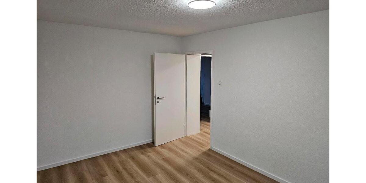 Etagenwohnung Solingen Höhscheid - 2 Zimmer, 51 m&sup2;, 700&euro; | Angebot:26005011