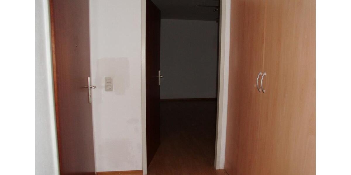 Dachgeschoßwohnung Düsseldorf Stadtbezirk 9 - 2 Zimmer, 38 m&sup2;, 139.000&euro; | Angebot:25899904