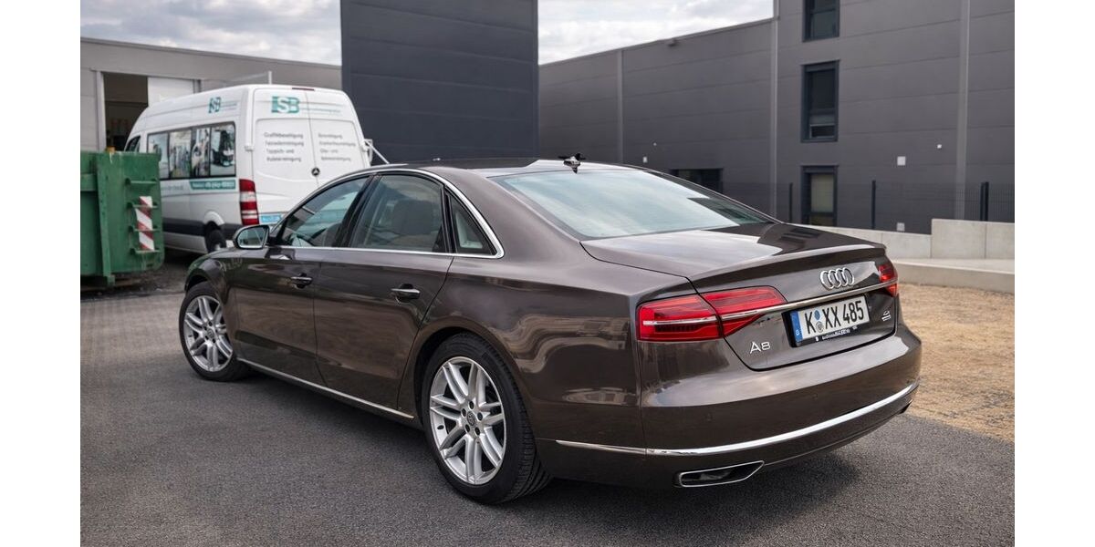 Audi A8 209.500 km 25.200 &euro; Langenfeld 40764