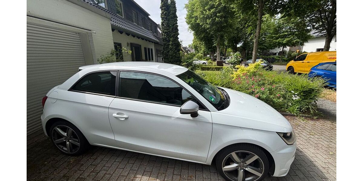 Audi A1 108.000 km 9.500 &euro; Düsseldorf 40472