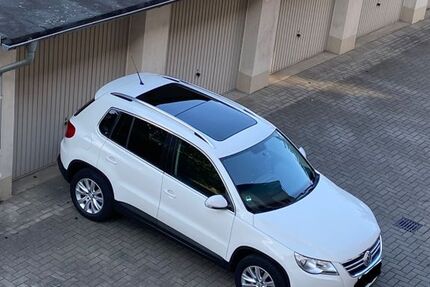VW Tiguan 121.000 km 9.900 &euro; Herne 44651