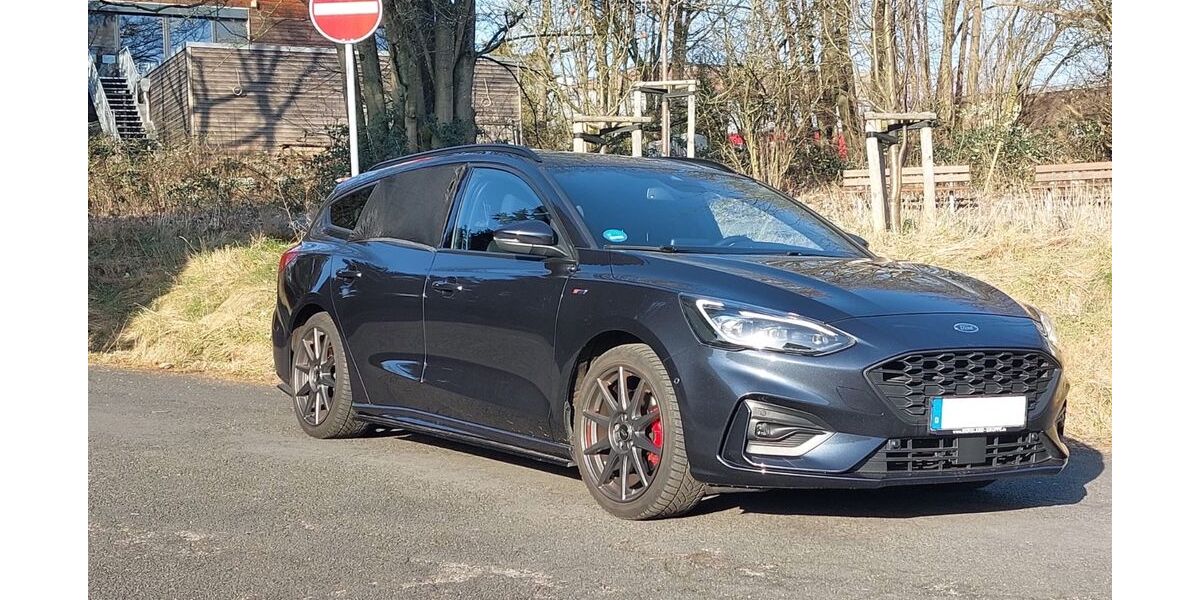 Ford Focus 66.000 km 21.500 &euro; Wuppertal 42287