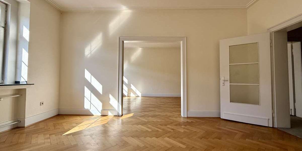 Etagenwohnung Düsseldorf Niederkassel - 3.5 Zimmer, 105 m&sup2;, 1.500&euro; | Angebot:25986267