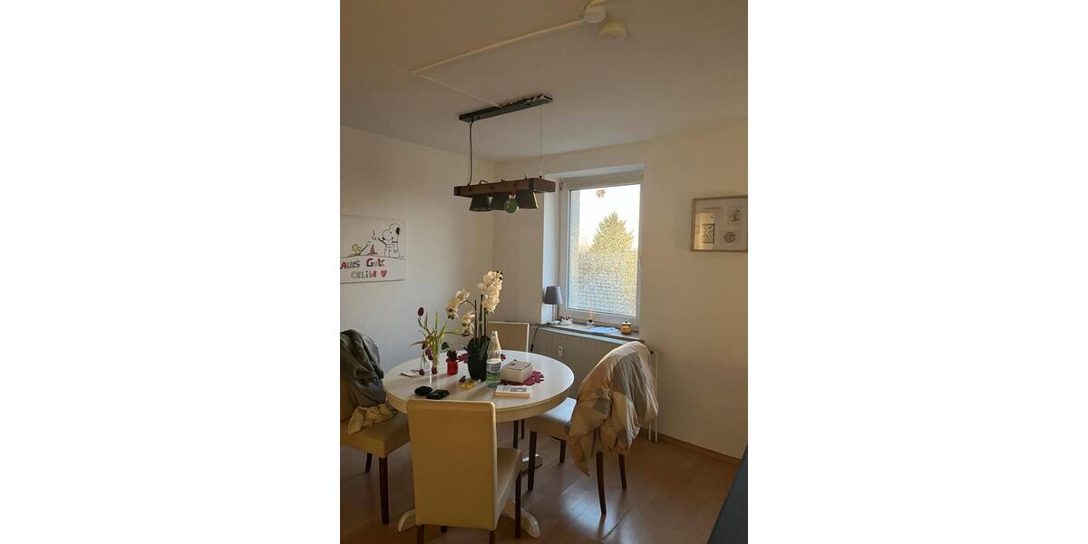 Dachgeschoßwohnung Hilden - 3 Zimmer, 83 m&sup2;, 810&euro; | Angebot:25514548