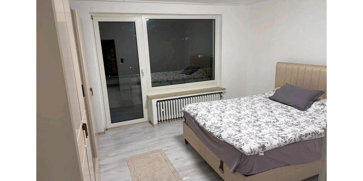 Etagenwohnung Wuppertal Gemarkung Elberfeld - 3 Zimmer, 90 m&sup2;, 1.050&euro; | Angebot:25865903