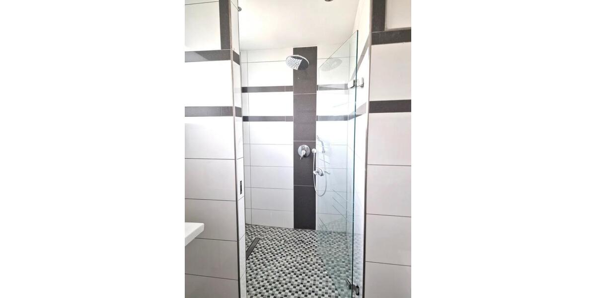 Einfamilienhaus Hückeswagen - 5 Zimmer, 300 m&sup2;, 719.000&euro; | Angebot:25992366