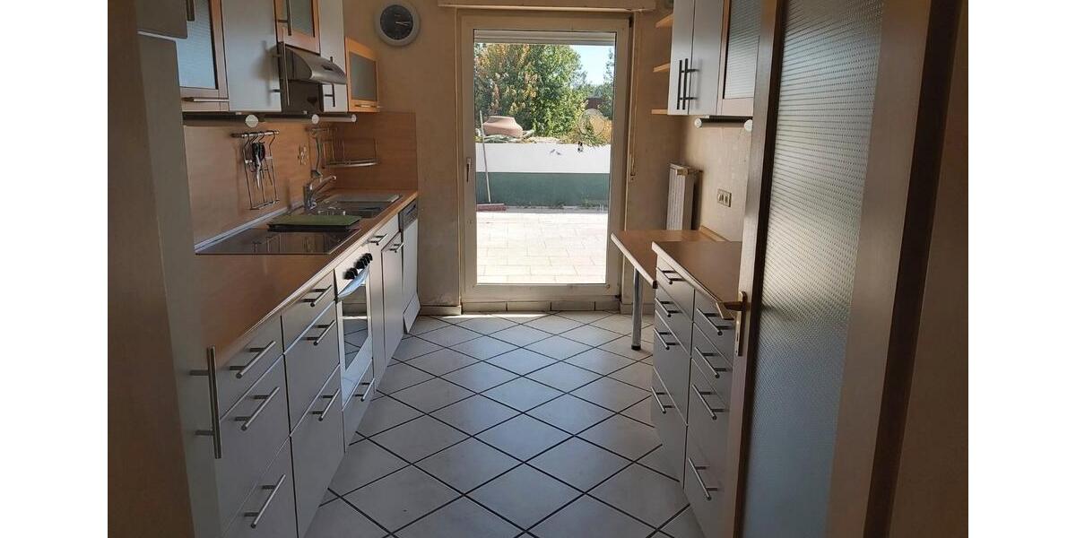 Terrassenwohnung Wermelskirchen - 5 Zimmer, 144 m&sup2;, 350.000&euro; | Angebot:27168179